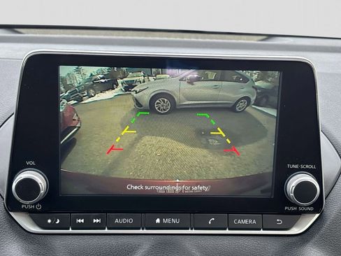 Certified 2023 Nissan Sentra SV image 20