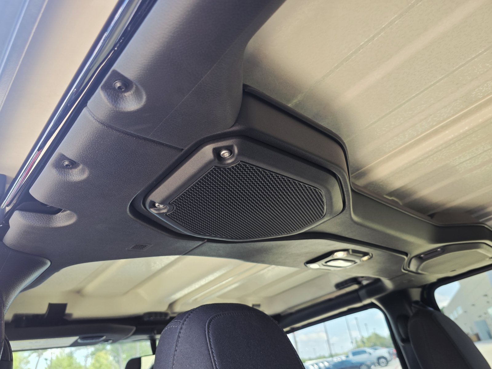 Used 2022 Jeep Wrangler Unlimited Sport AWD/4WD image 19
