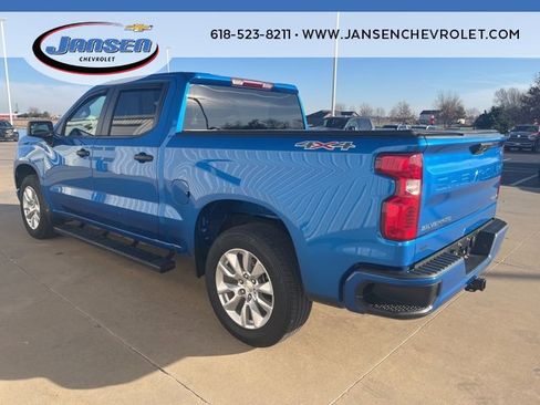 Used 2024 Chevrolet Silverado 1500 Custom image 4