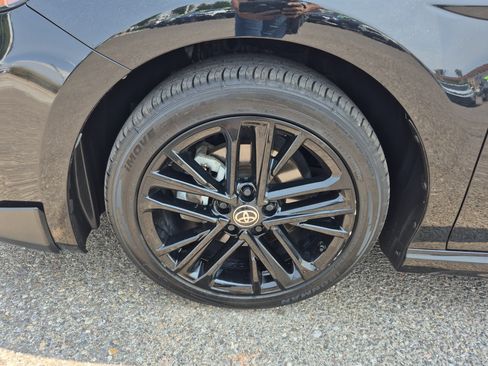 Certified 2025 Toyota Camry SE FWD image 24