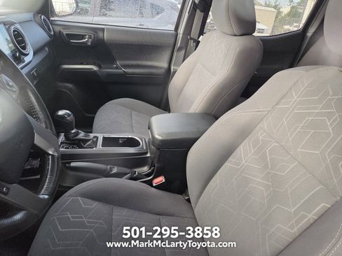Used 2016 Toyota Tacoma TRD Sport w/ Premium & Technology Package AWD/4WD image 8