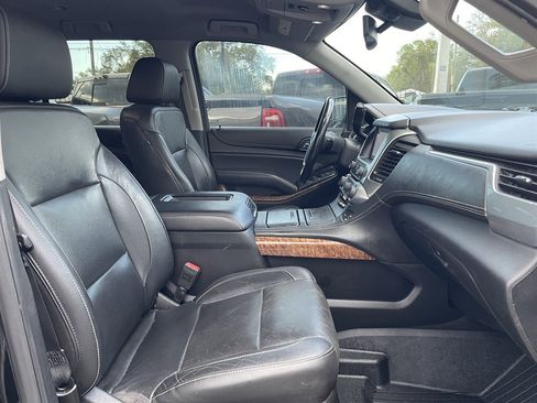 Used 2018 Chevrolet Suburban Premier image 21