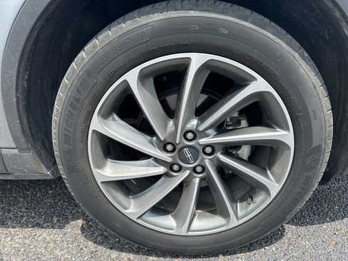 Certified 2023 Lincoln Corsair FWD w/ Equipment Group 101A image 9