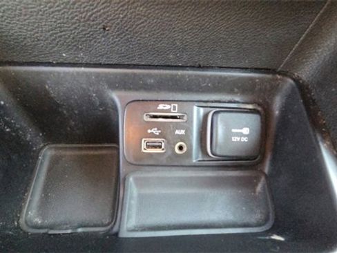 Used 2017 Jeep Cherokee Latitude image 27