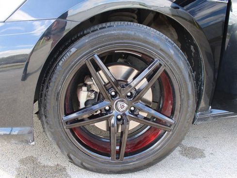 Used 2018 Volkswagen Passat 2.0T R-Line image 12