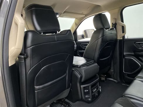 Used 2019 RAM 1500 Laramie image 15