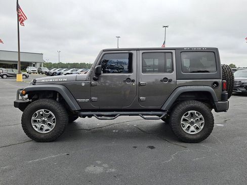 Used 2014 Jeep Wrangler Unlimited Rubicon w/ Connectivity Group image 4