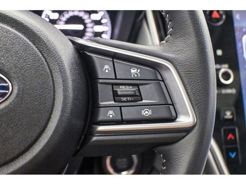 Used 2025 Subaru Outback Premium AWD/4WD image 25