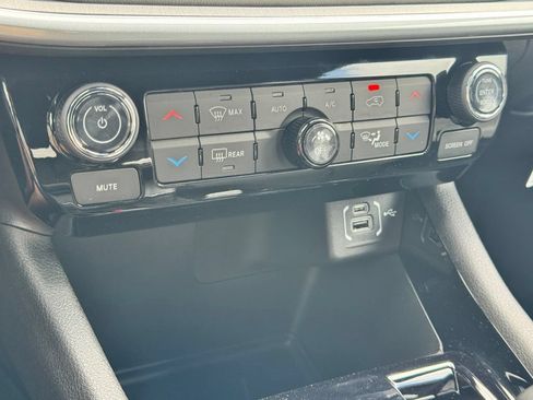 New 2026 Jeep Compass Limited AWD/4WD image 21