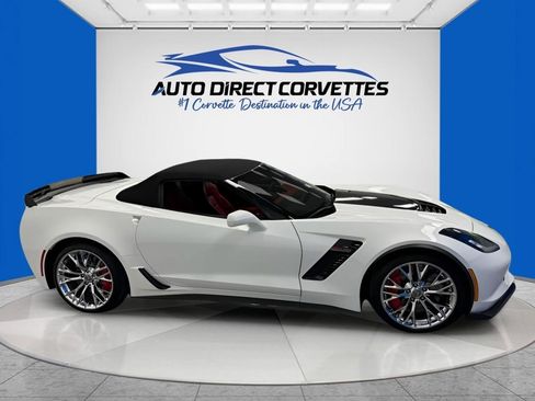 Used 2015 Chevrolet Corvette Z06 w/ 3LZ Preferred Equipment Group RWD image 7