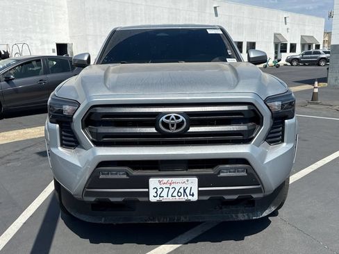 Used 2026 Toyota Tacoma SR5 AWD/4WD image 2