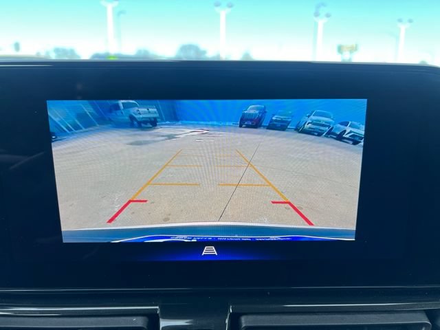 Used 2025 Chevrolet TrailBlazer LT AWD/4WD image 21