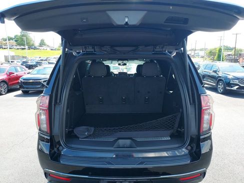 Used 2021 Chevrolet Suburban Z71 w/ Z71 Signature Package AWD/4WD image 30