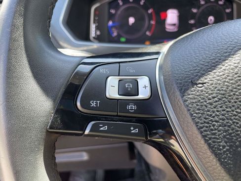 Used 2020 Volkswagen Tiguan SEL FWD image 10