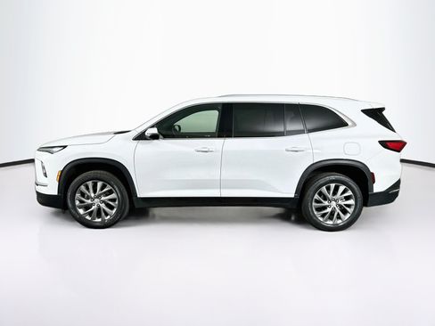 Used 2025 Buick Enclave Preferred FWD image 4