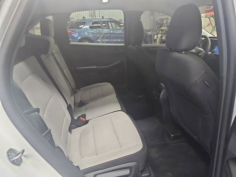 Used 2023 Ford Escape Active w/ Tech Pack #1 AWD/4WD image 11