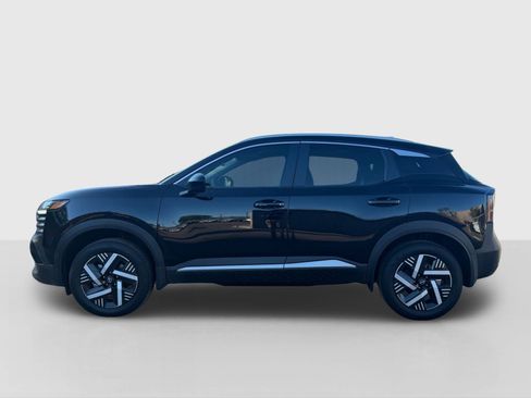 New 2026 Nissan Kicks SV w/ SV Premium Package FWD image 2