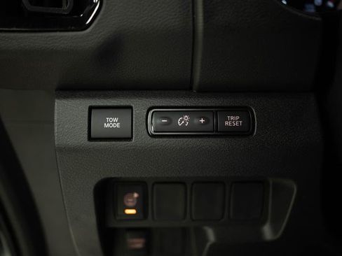 Used 2026 Nissan Frontier PRO-4X AWD/4WD image 30