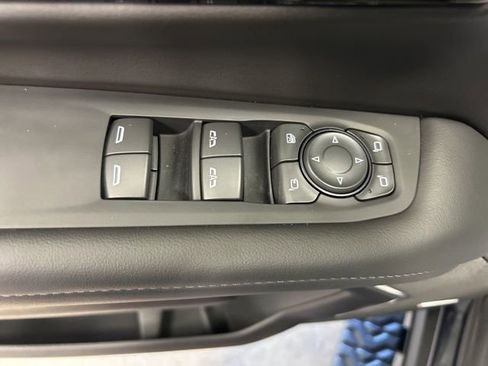 Used 2025 Chevrolet Tahoe Z71 w/ Z71 Off-Road Package image 15