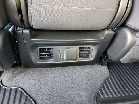Used 2023 Chevrolet Silverado 1500 LT RWD image 16