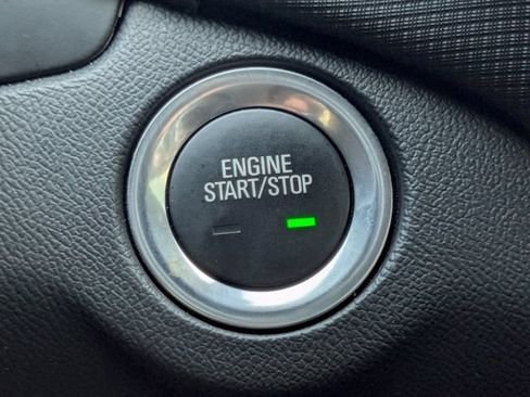 Used 2023 Chevrolet Equinox RS FWD image 37