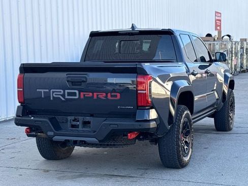 Used 2025 Toyota Tacoma TRD Pro AWD/4WD image 4