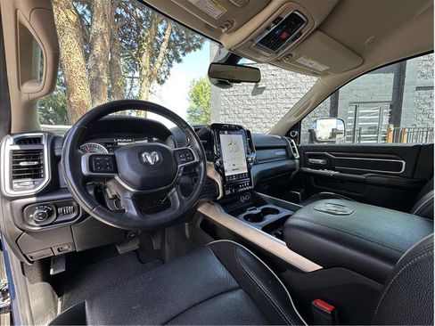 Used 2022 RAM 2500 Laramie AWD/4WD image 2