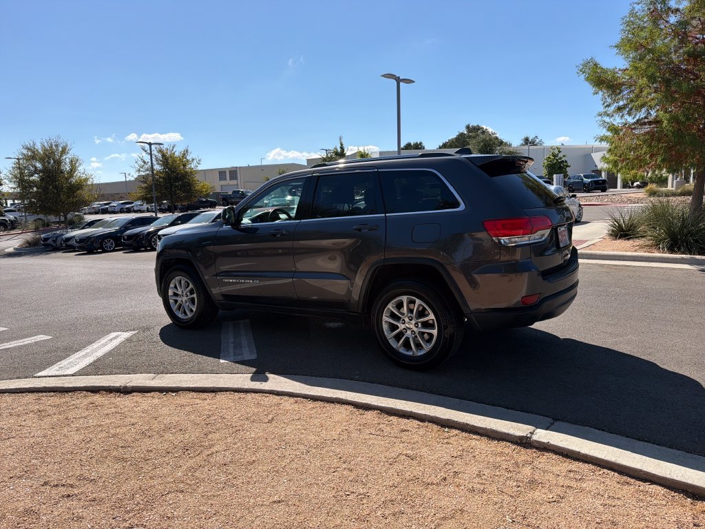 Used 2015 Jeep Grand Cherokee Laredo w/ Quick Order Package 23E RWD image 6