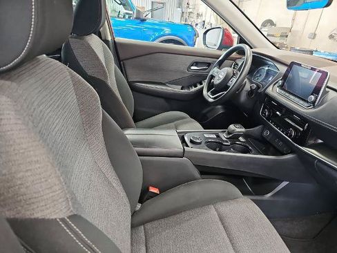 Used 2022 Nissan Rogue SV AWD/4WD image 10