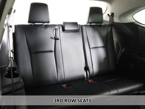 Used 2020 Toyota Highlander Limited image 9