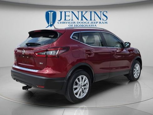 Used 2022 Nissan Rogue Sport SV w/ Technology Package FWD image 3
