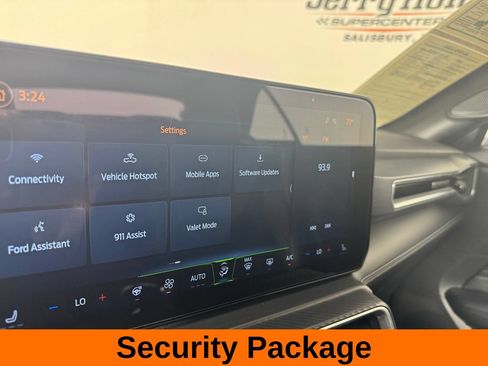 Used 2025 Ford Mustang Premium RWD image 15