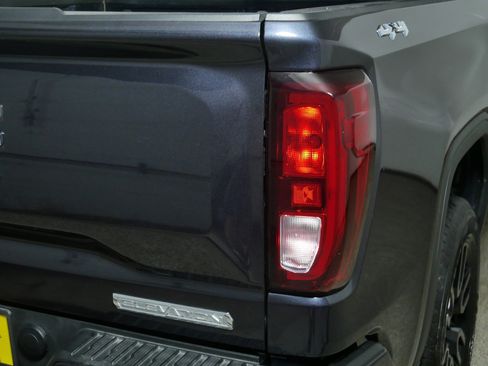 Certified 2023 GMC Sierra 1500 Elevation image 17