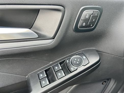 New 2026 Ford Escape SE w/ PHEV Premium Package FWD image 12