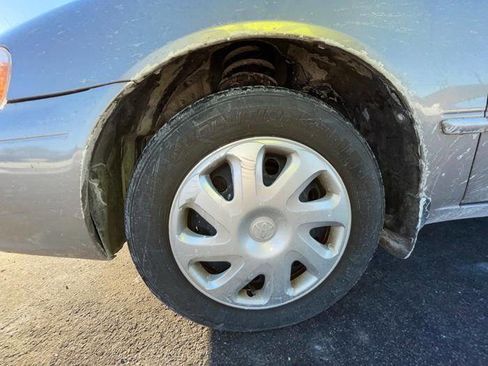 Used 2001 Toyota Corolla CE image 11