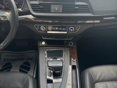 Used 2018 Audi Q5 2.0T Premium AWD/4WD image 45
