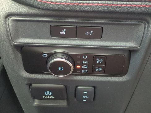 Used 2024 Ford Expedition Limited AWD/4WD image 28