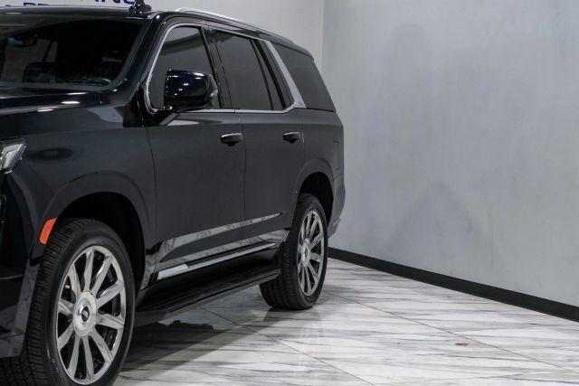 Used 2022 Cadillac Escalade Premium Luxury Platinum AWD/4WD image 8