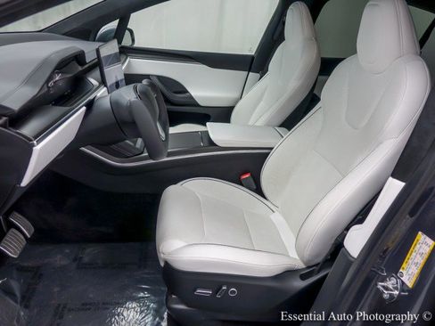 Used 2023 Tesla Model X Plaid AWD/4WD image 12