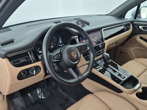 Certified 2024 Porsche Macan Turbo AWD/4WD image 4