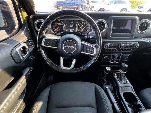 Used 2021 Jeep Wrangler Unlimited Sahara AWD/4WD image 7