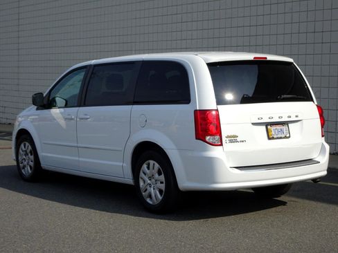 Used 2016 Dodge Grand Caravan SE w/ Quick Order Package 29E SE image 5