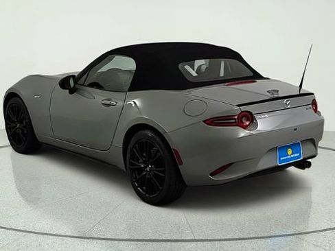 New 2026 MAZDA MX-5 Miata Club w/ Interior Package RWD image 5