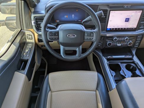 Used 2025 Ford F250 Lariat w/ Chrome Package image 18