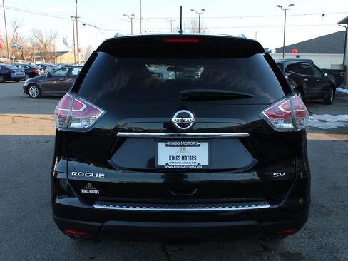 Used 2015 Nissan Rogue SV image 4