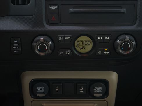 Used 2011 Honda Ridgeline RTL image 16