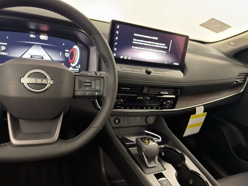 New 2026 Nissan Rogue Platinum w/ Platinum Premium Package image 18