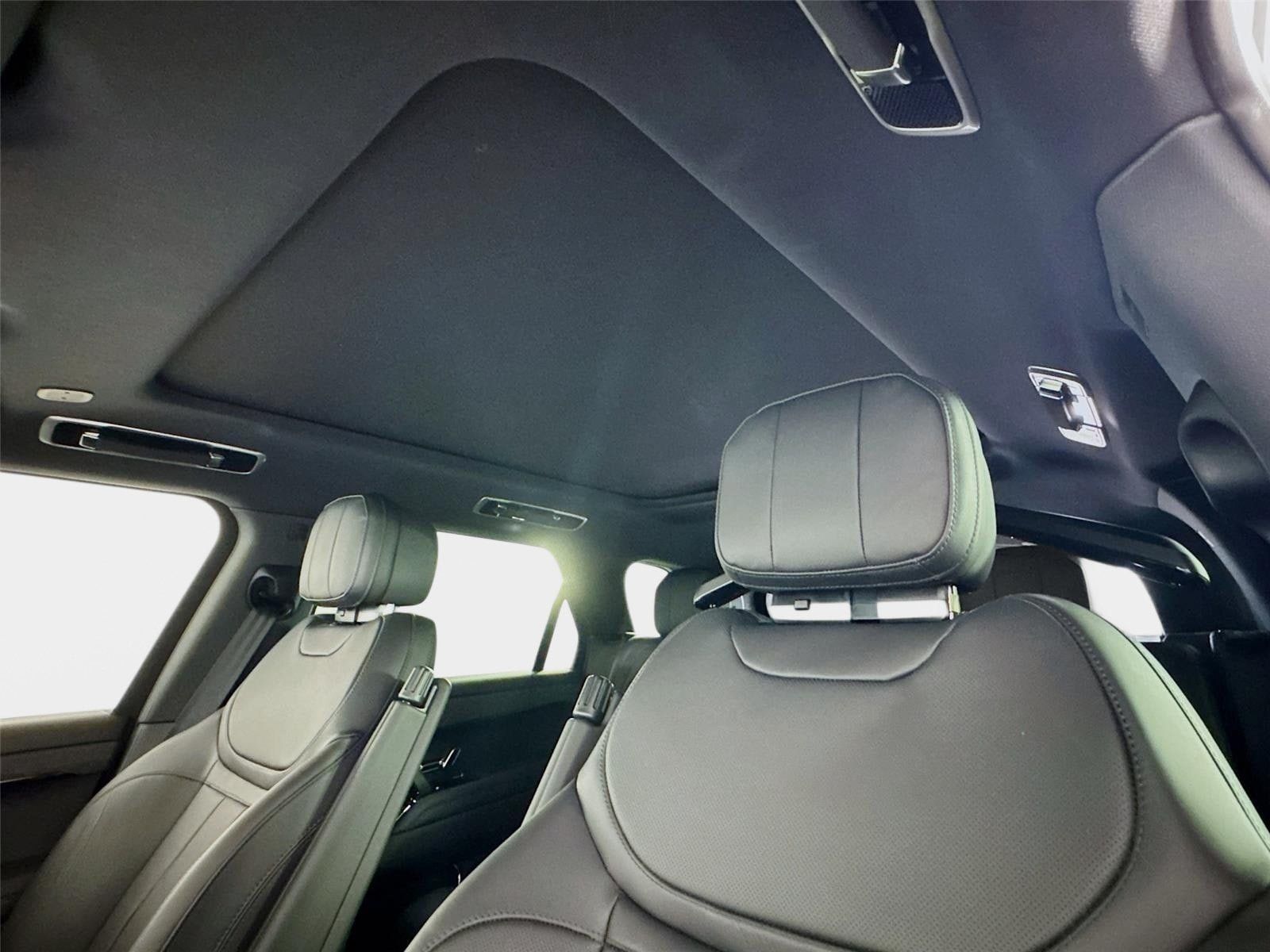 New 2026 Land Rover Range Rover Sport SE AWD/4WD image 14