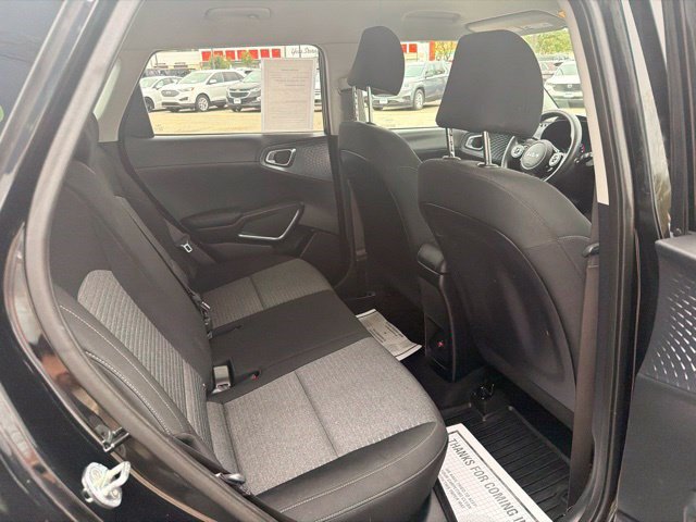 Used 2022 Kia Soul S FWD image 18