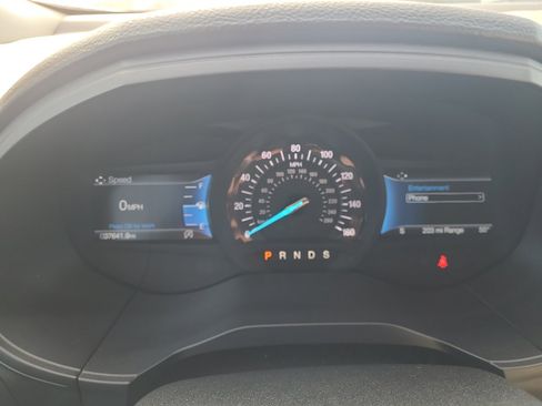 Used 2024 Ford Edge SEL image 19